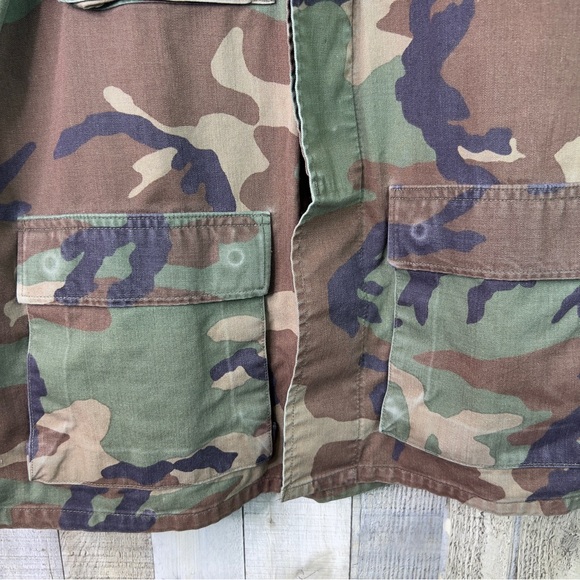 Seabees Camo Size Medium Long Jacket Shacket Long Sleeve with Multiple Pockets - Picture 4 of 7